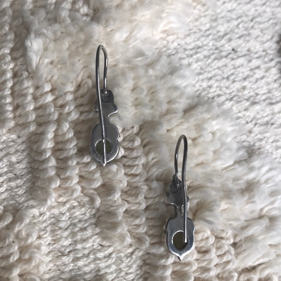 Sterling silver and Peridot earrings - Picture 2 of 3